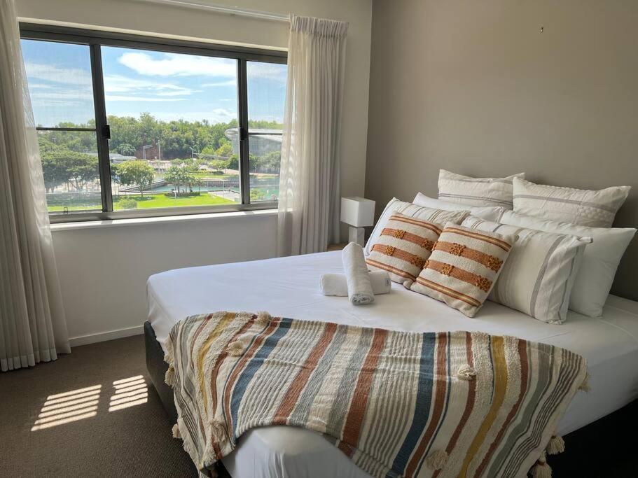 Luxury Waterfront 1bdr Apartment Darwin
