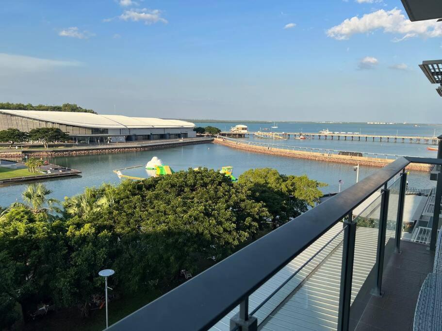Luxury Waterfront 1bdr