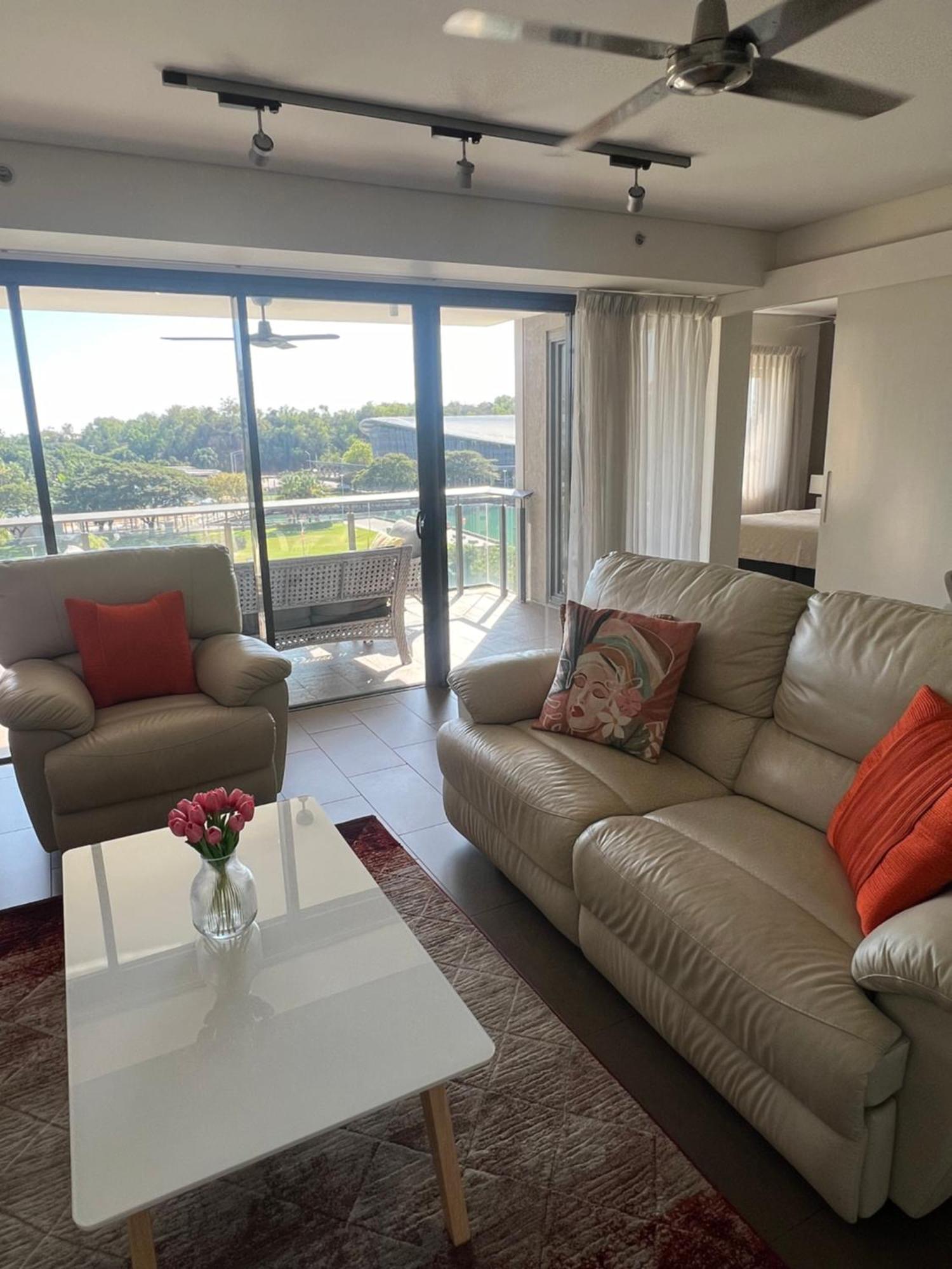 Luxury Waterfront 1bdr Apartment